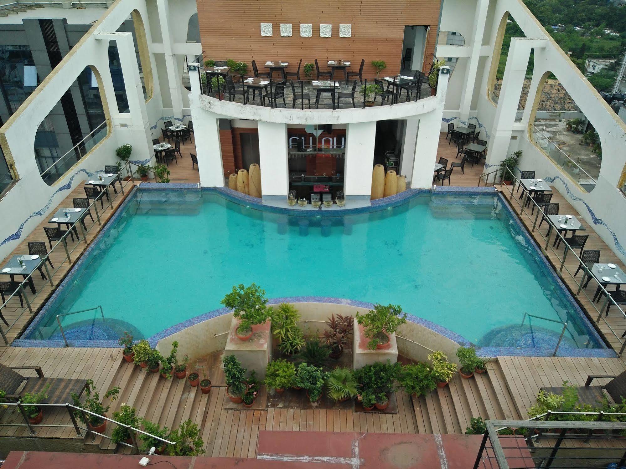 Hotel Senses Kolkata Exterior photo